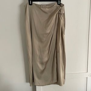 Club Monaco wrap skirt. Champagne colour. Like new condition. Size 12